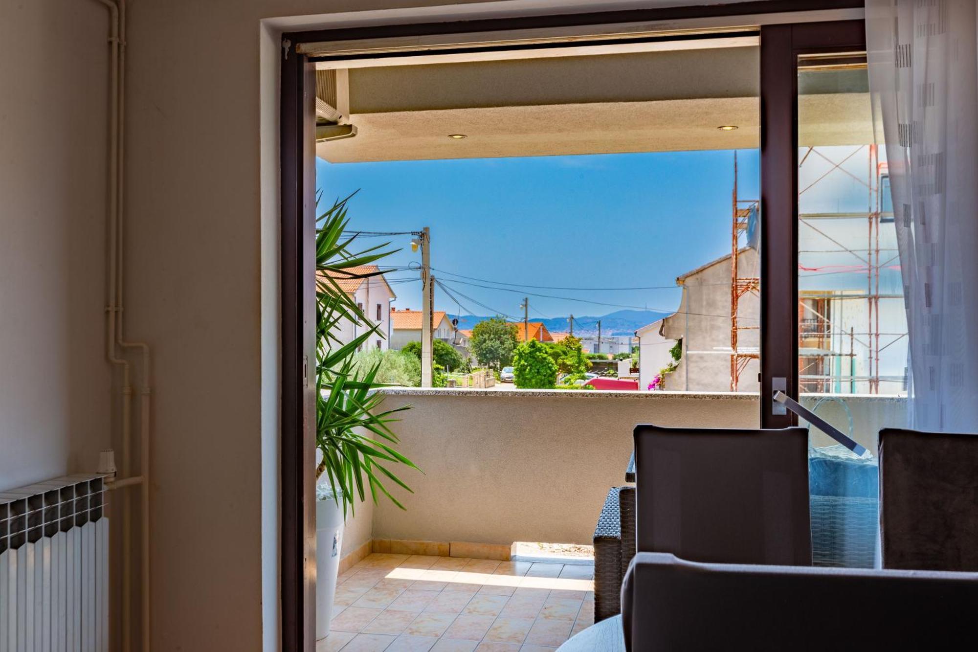Katina Apartment With Private Pool Zadar Eksteriør bilde