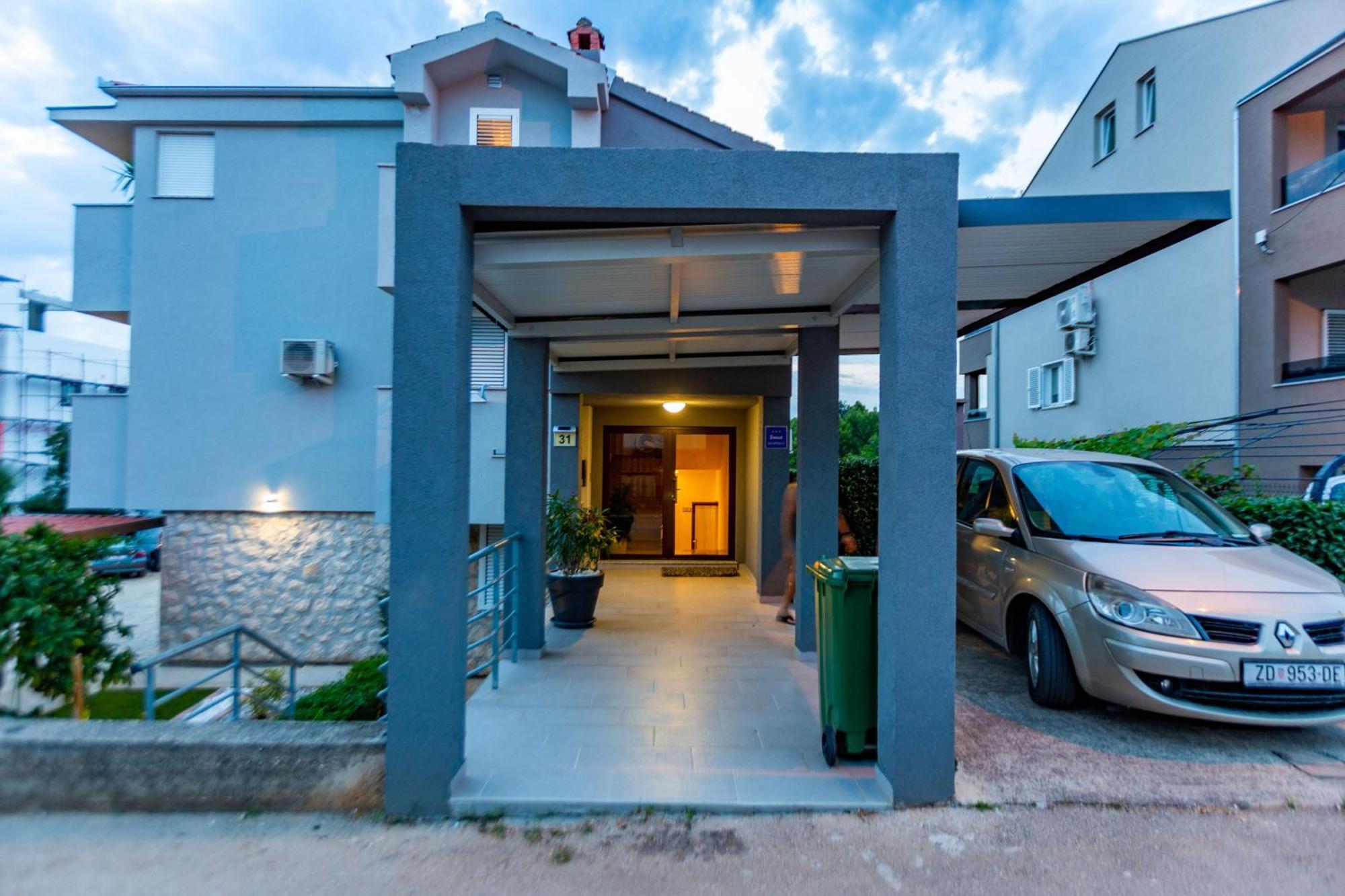 Katina Apartment With Private Pool Zadar Eksteriør bilde